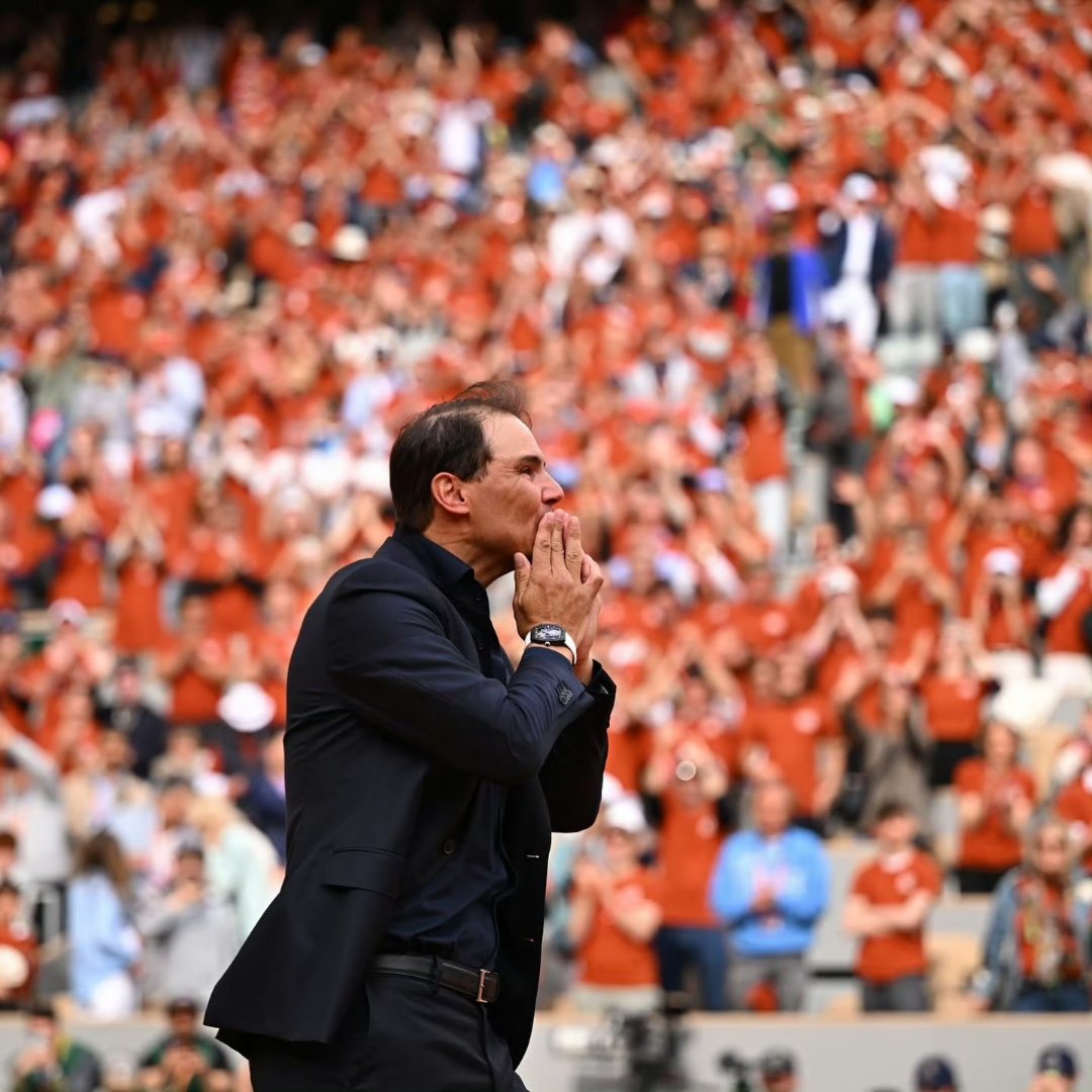 纳达尔爆冷击败巴黎圣日耳曼，爆冷引爆全场！的简单介绍