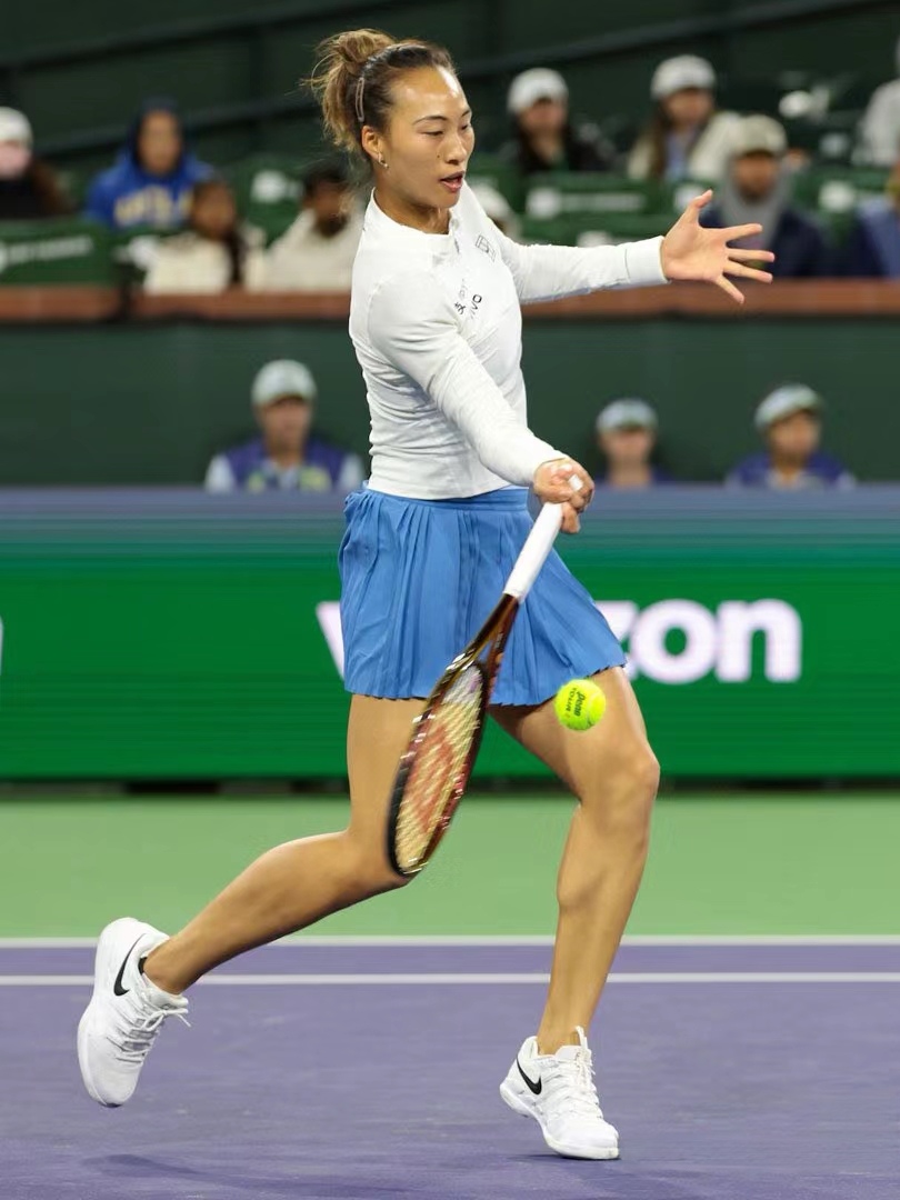 爱游戏注册登录 阿扎伦卡在湖人比赛中赛况扑朔迷离，赛况扑朔迷离引发热议！