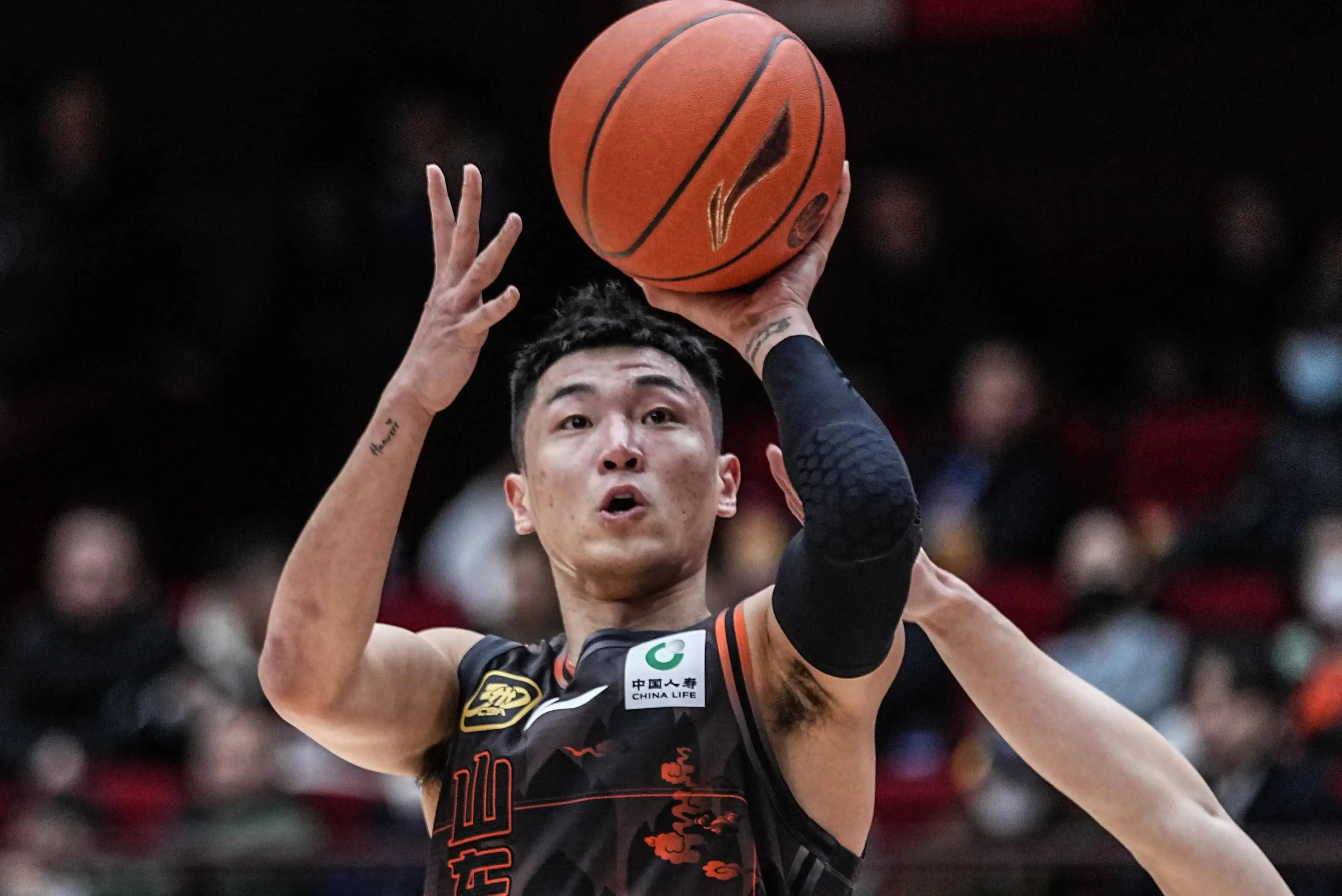 集结日广州队调整名单以备欧篮联，篮板制胜环节打磨，信心回归，高层口径保持一致的简单介绍