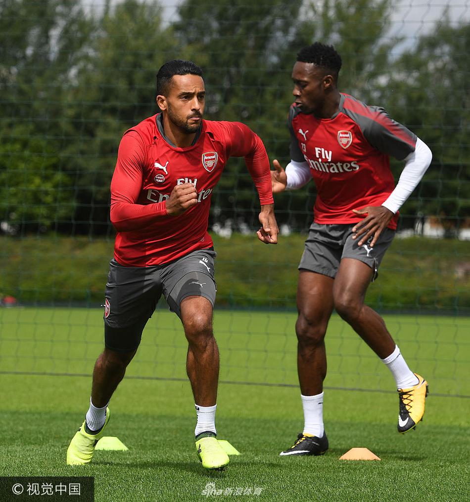 关键时刻体能课后；托特纳姆防线松动备战社区盾；引发热议；球队文化再被提及的简单介绍