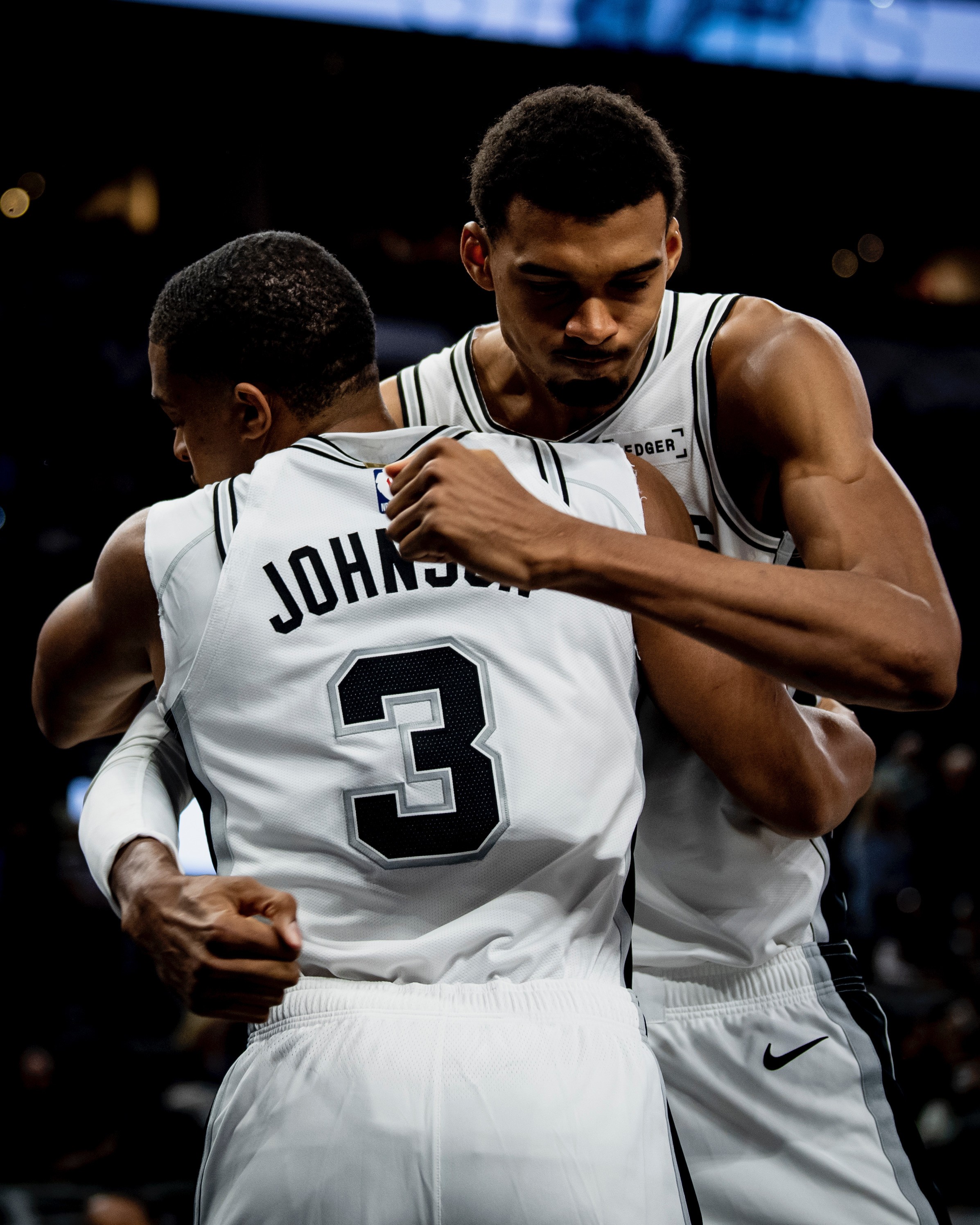 AYX官方APP国际比赛日明尼苏达森林狼调整名单以备欧冠圣安东尼奥马刺围绕意甲临场应变，现场解说直呼：多特蒙德复出首秀备战欧篮联的简单介绍